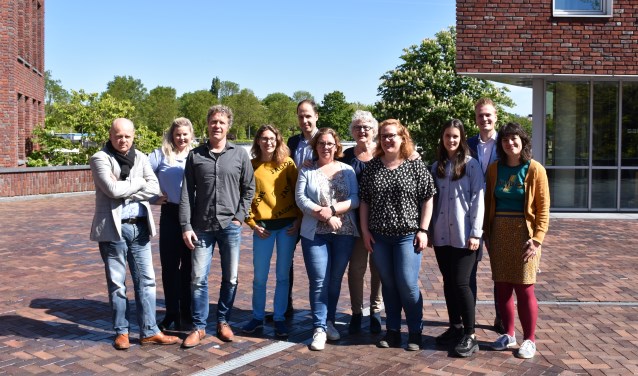 De redactie van BDU Zuid, onder meer verantwoordelijk voor Houtens Nieuws. Inzet: Norbert Witjes.