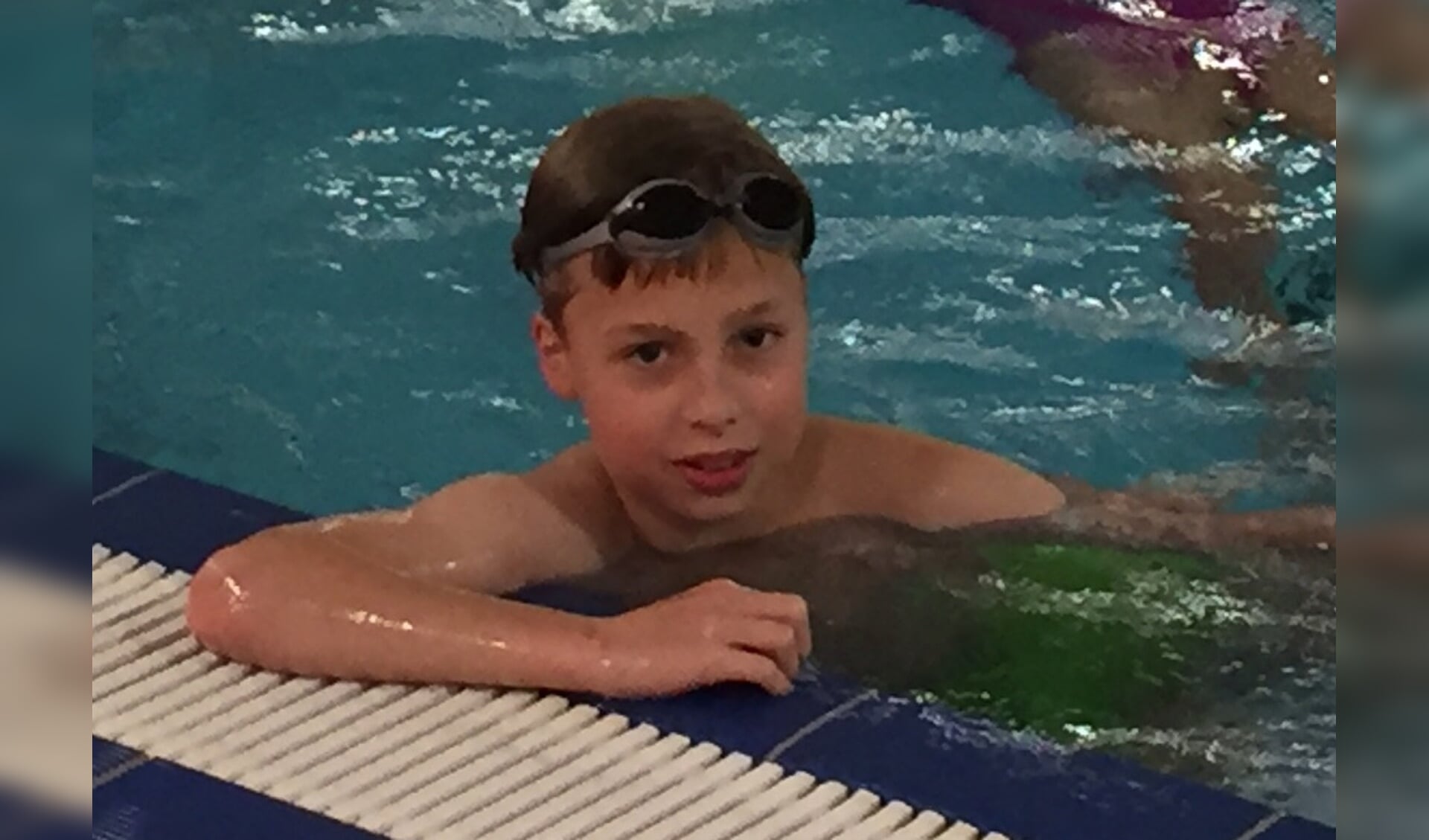 Jonas tijdens een zwemtraining