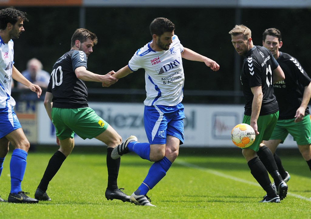 Sliedrecht verliest in en tegen Heerjansdam (2-1).