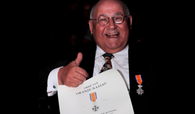 Blijdschap en dankbaarheid overheersen bij Gijs Zonnenberg na het ontvangen van een koninklijke ondedrscheiding.