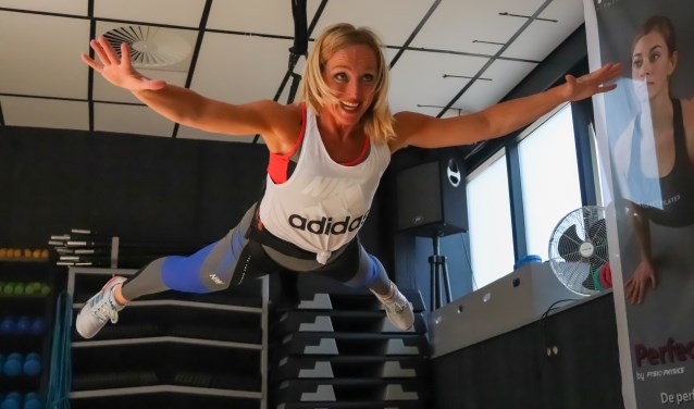 Laura Slotboom in actie tijdens Bungee Superfly