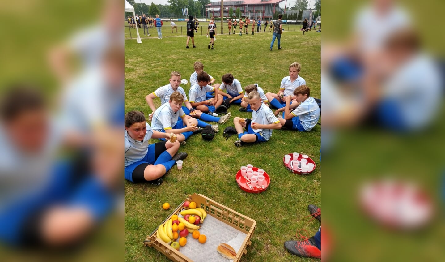 Lunchende Hawks Cubs 1
