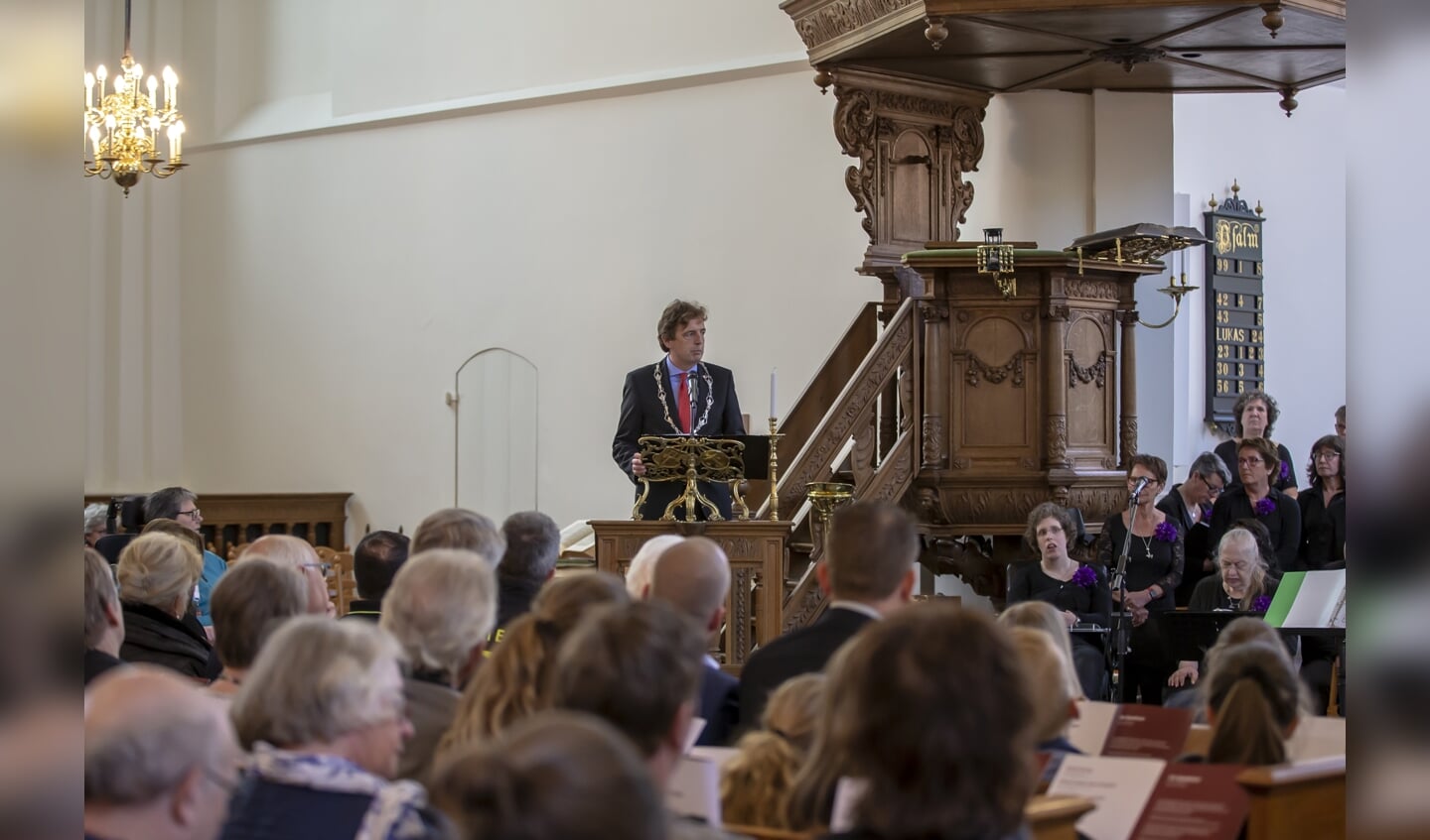 Dodenherdenking in Ede.