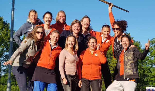 Dames Veterinnen A op HC Kromme Rijn