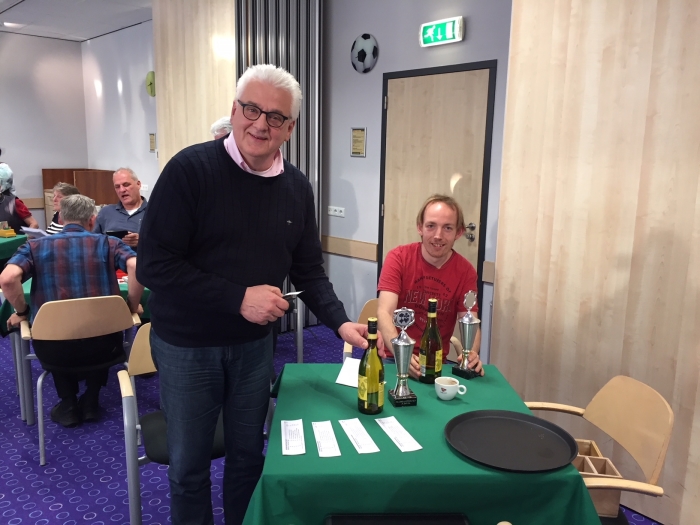 Han van Bueren (staat) en Rik Verbeek (zit)