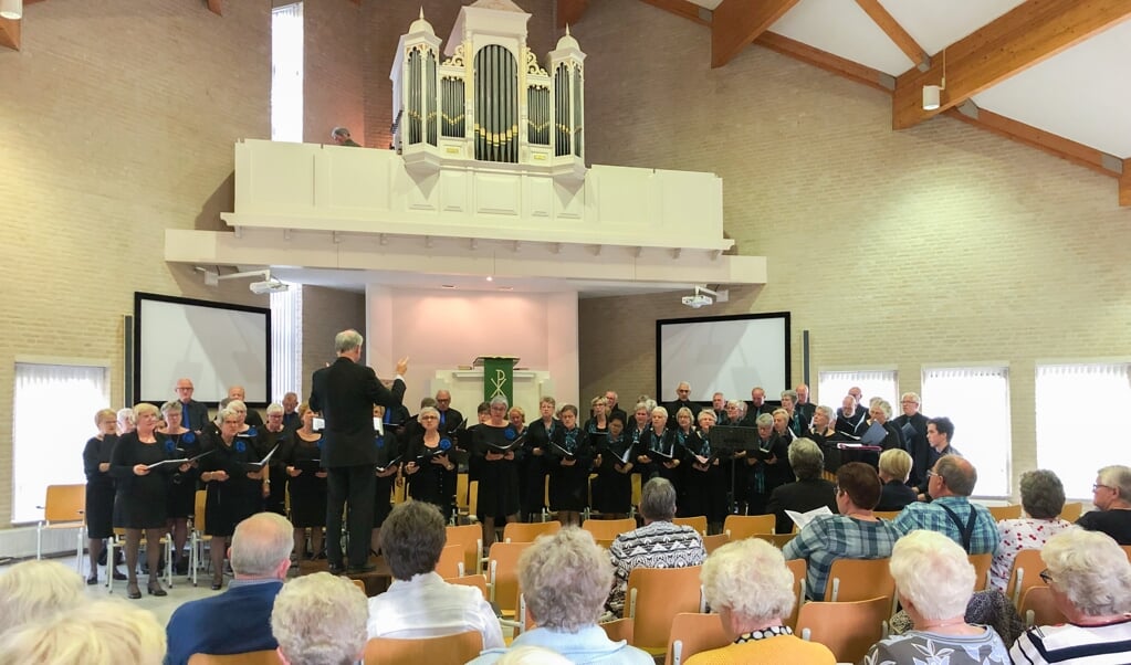 De koren Con Amore en Halleluja zongen samen een voorjaarsconcert in De Kandelaar in 2019.