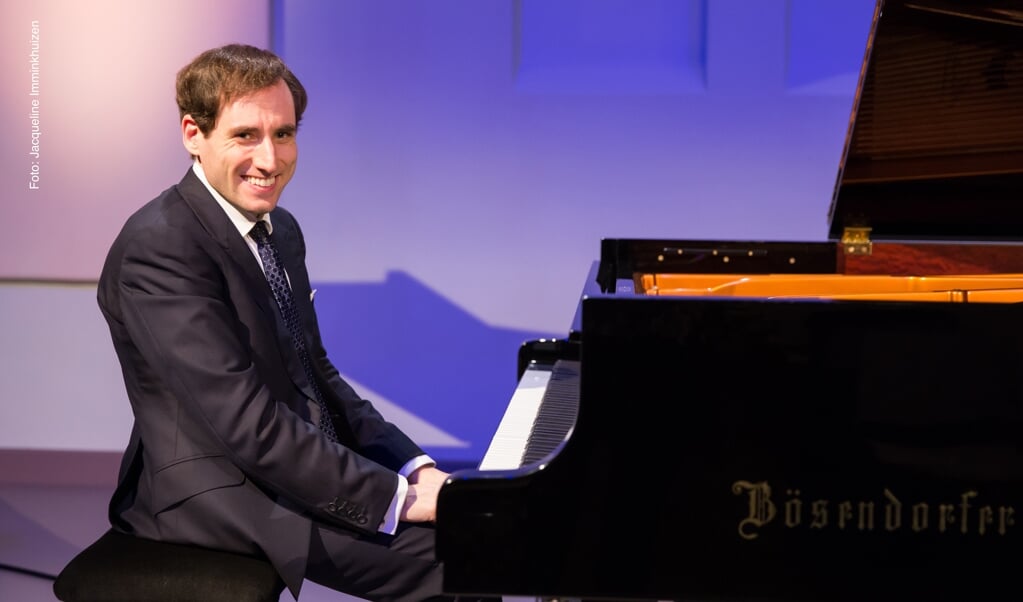 Boris Giltburg is een van de zes meesterlijke pianisten die komend seizoen in de Edesche Concertzaal spelen. 