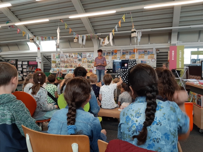 Tosca Menten in de Bibliotheek Leusden