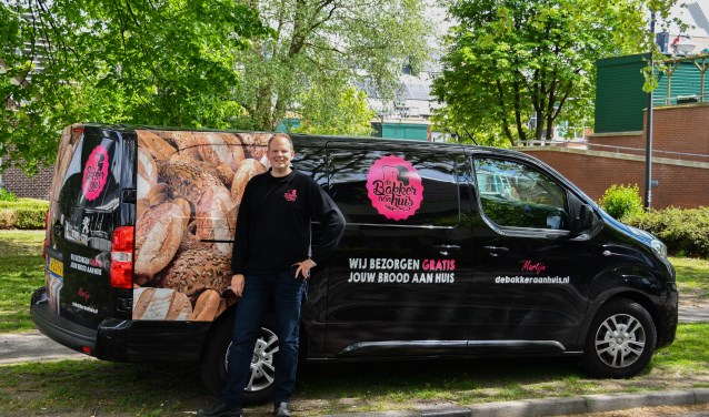 Martijn Hulleman rijdt sinds kort met zijn bus rond in Leusden.
