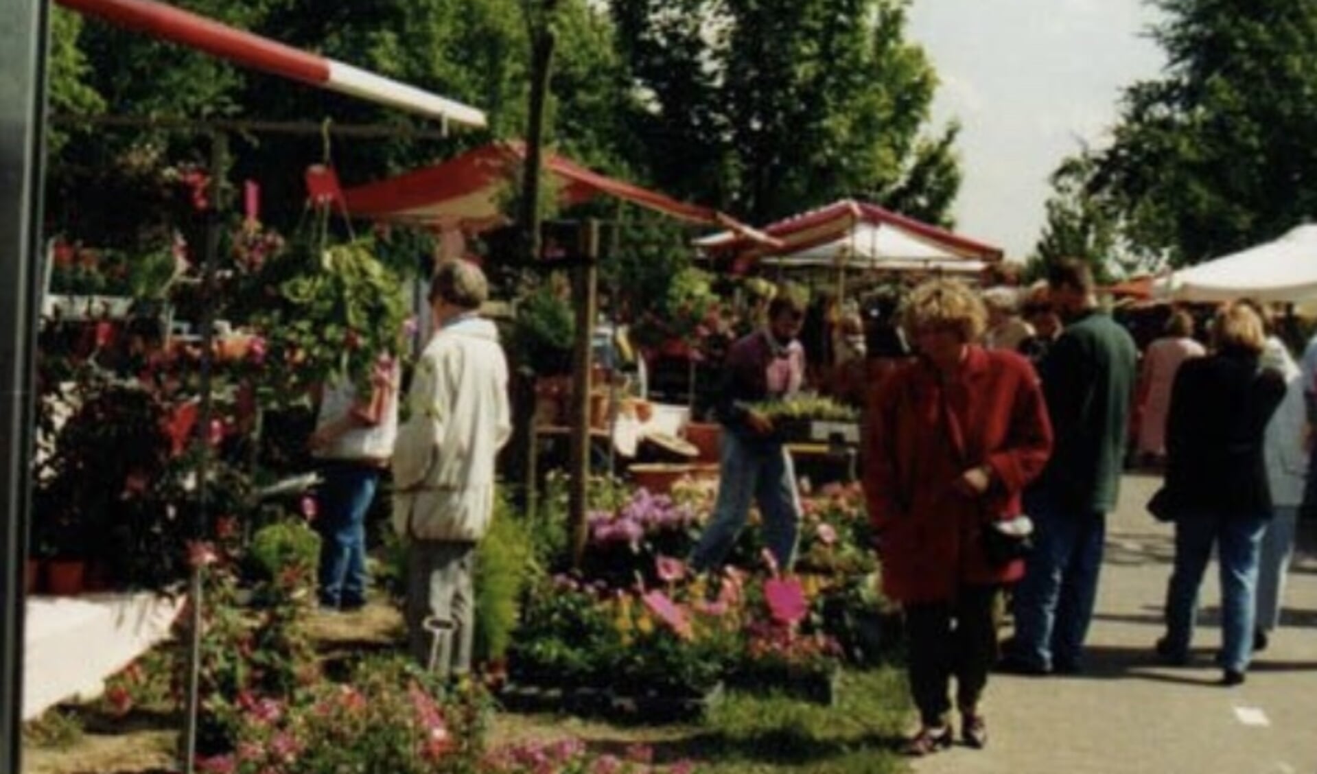 De tuinbraderie Odijk trekt al 28 jaar publiek van heinde en verre.