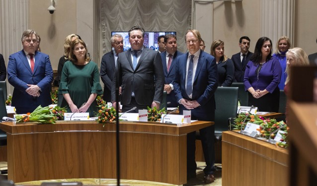 Robert Baljeu, derde van links, staat als vijftiende op de kandidatenlijst voor de Eerste Kamer.