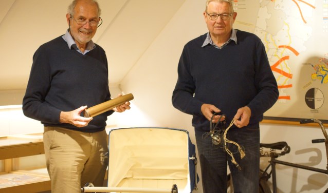 De nieuwe epositie in museum de Tien Malen draait om gebruiksvoorwerpen in de Tweede Wereldoorlog.