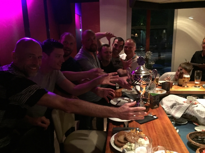 V.l.n.r.: Joost de Keijzer, Maarten Besems, (de arm van) Jos Meerkerk, Gijsbert van Wingerden, Erik Dubbeldam, Arjan Lock, Robert "the Claw" Kortenhoeven en Jan de Rover