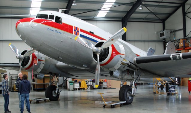 De PH-PBA in de hangar op Lelystad Airport.