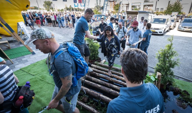 Rotterdam - Opening Bever filiaal Stadioweg.