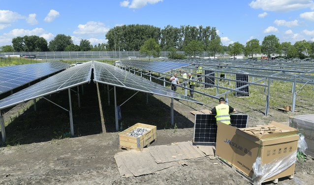 Zonnepanelen, Aanleg zonnepark