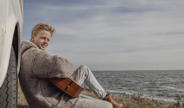 De Driebergse Jim van der Zee brengt in september zijn eerste album uit met zelfgeschreven muziek.