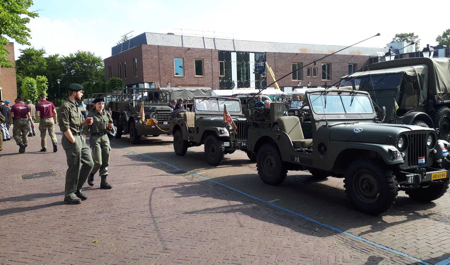 Vele militaire voertuigen van o.a. The Greensparks waren aanwezig op de regionale Veteranendag 2019 in Putten.
