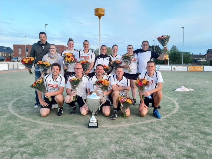 Het kampioensteam HKC 5