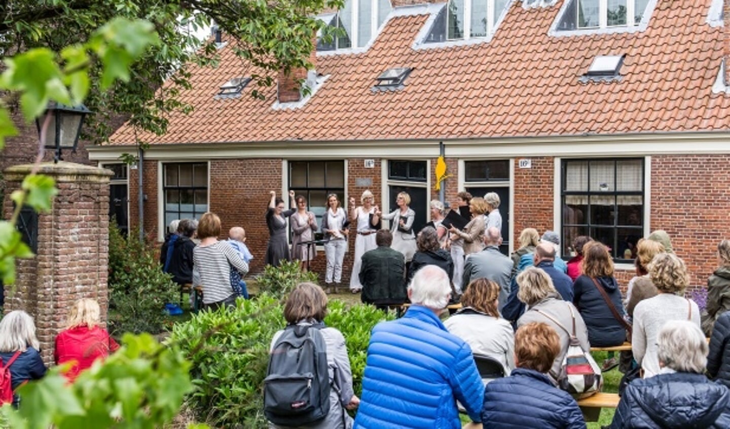 De Hofjesconcerten trekken altijd heel wat publiek.