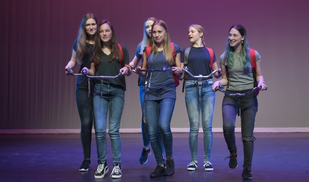 JTS speelt: Fiets Aan de Slinger
