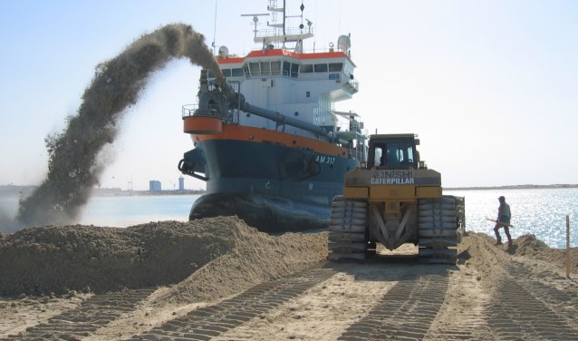 Waar een klein land groot in is. Nederlandse bedrijven baggeren wereldwijd. Voor landaanwinning bijvoorbeeld.