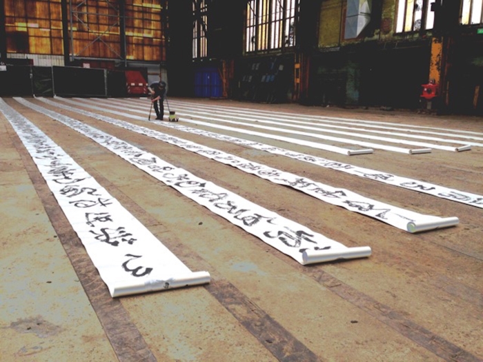 Deelnemer Kunstmanifestatie Loi Che Chan Kalligrafie