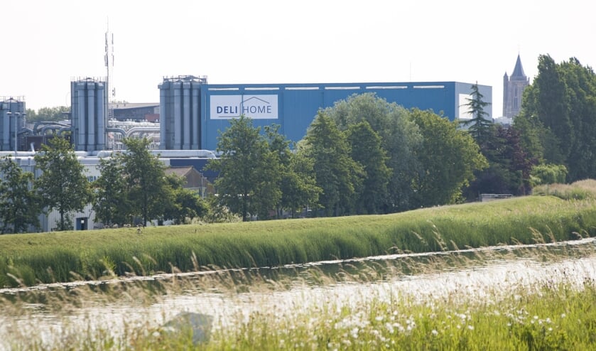 De panden in de Schelluinsestraat zijn voorzien van het logo van Deli Home