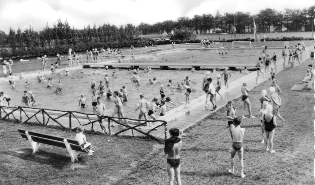 Zwembad 't Willaer rond 1960. 