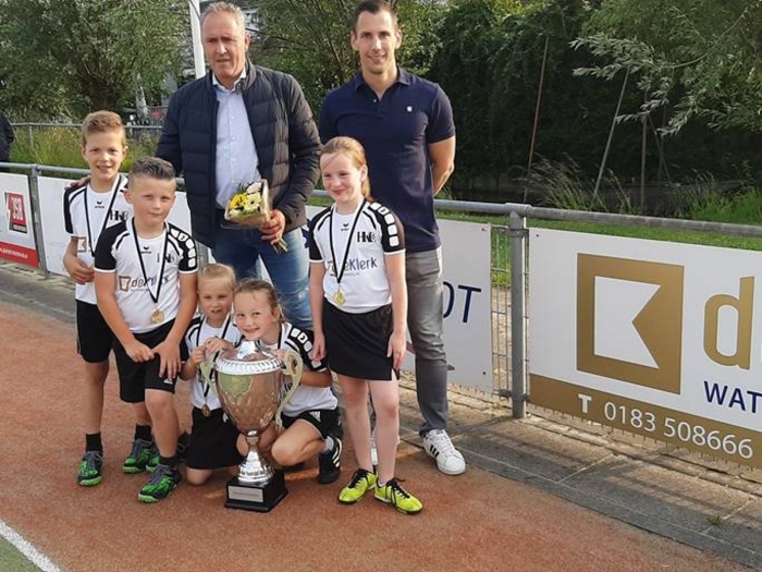 Het kampioensteam HKC F2