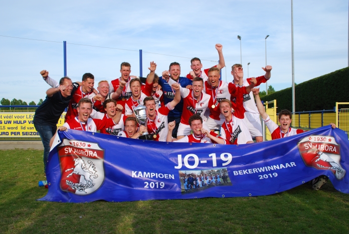 AURORA JO19-1 wint de dubbel.