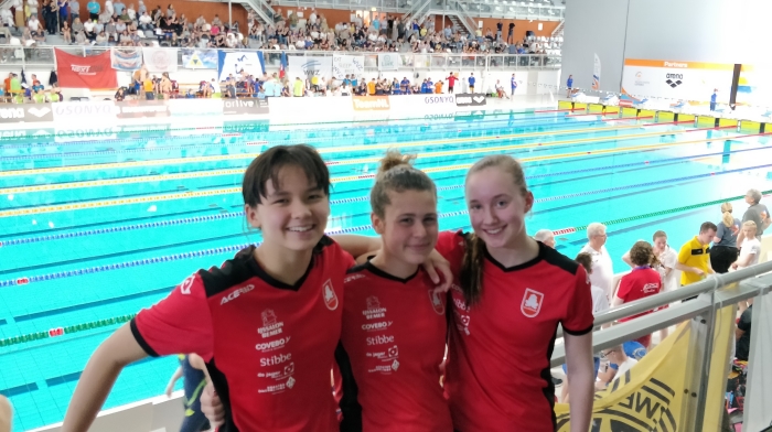v.l.n.r. Angela Whitney, Tess Bemer en Femke Doorenbos