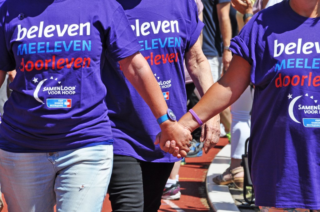 Paars is de kleur van SamenLoop voor Hoop.