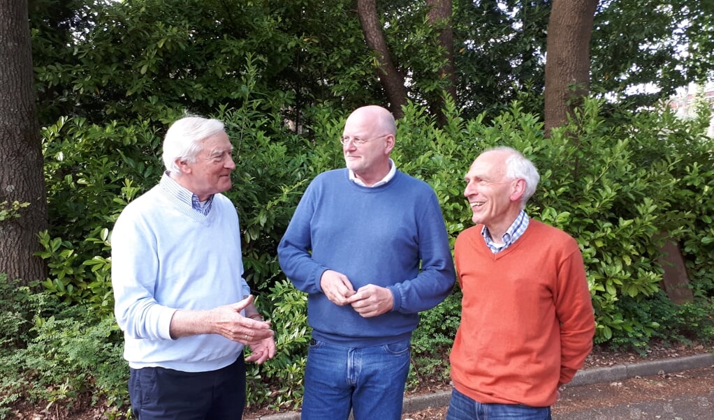 Evert de Boer (links), Rob Duijn en Berend Musegaas hebben dringend versterking nodig in het bestuur van de VBMM.