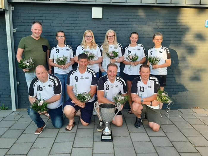 Het kampioensteam HKC Midweek