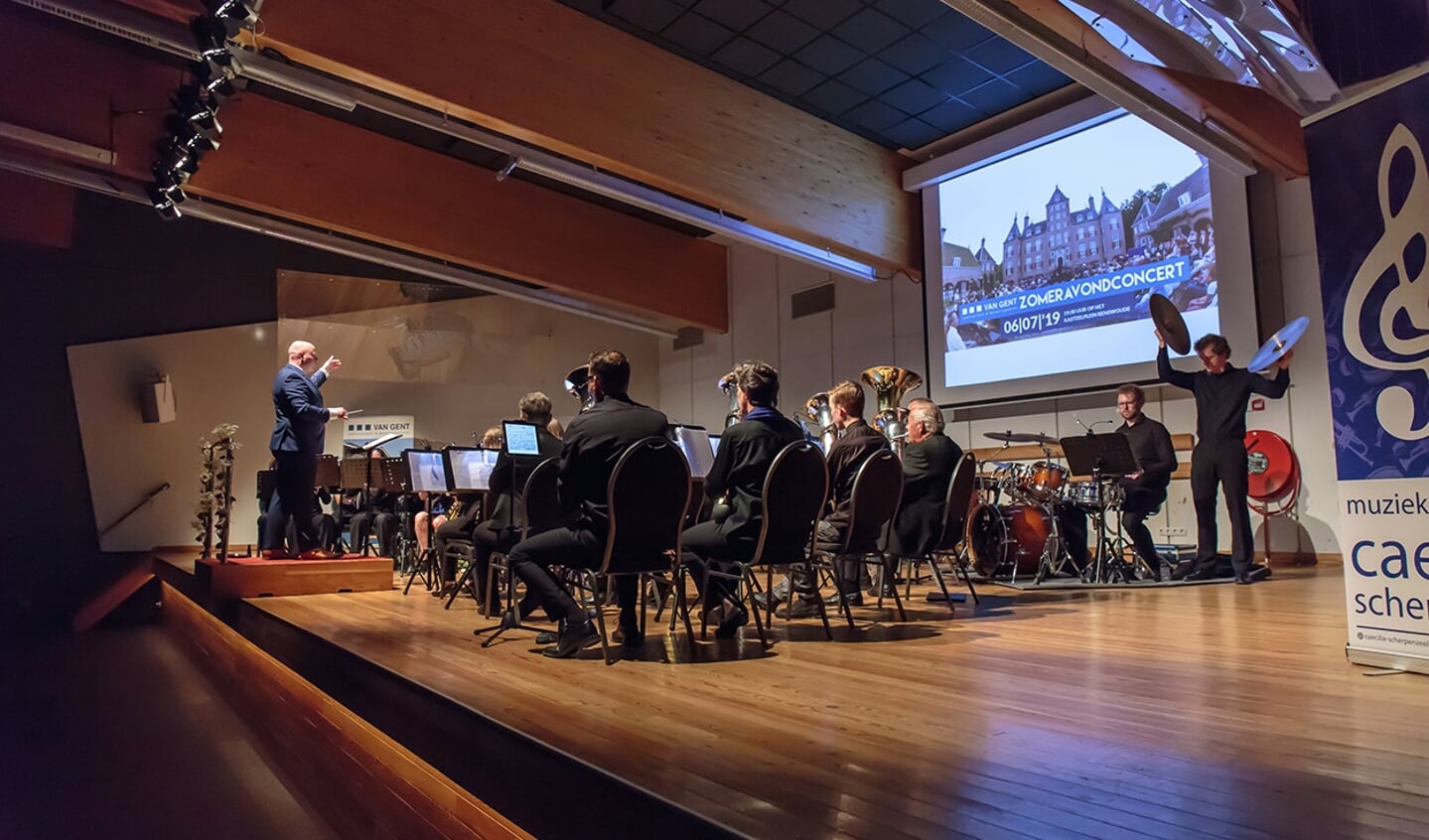 Caecilia Scherpenzeel geeft gastoptreden tijdens Van Gent Zomeravondconcert in Renswoude