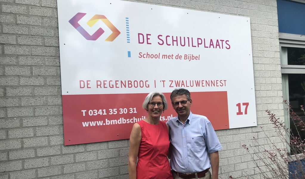 Hendrika en Wim van den Noort nemen op donderdag 11 juli met een receptie afscheid van basisschool De Schuilplaats.