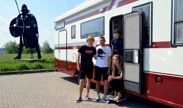 Mido, Sicco, Boet en Marije zijn bijna klaar voor de reis