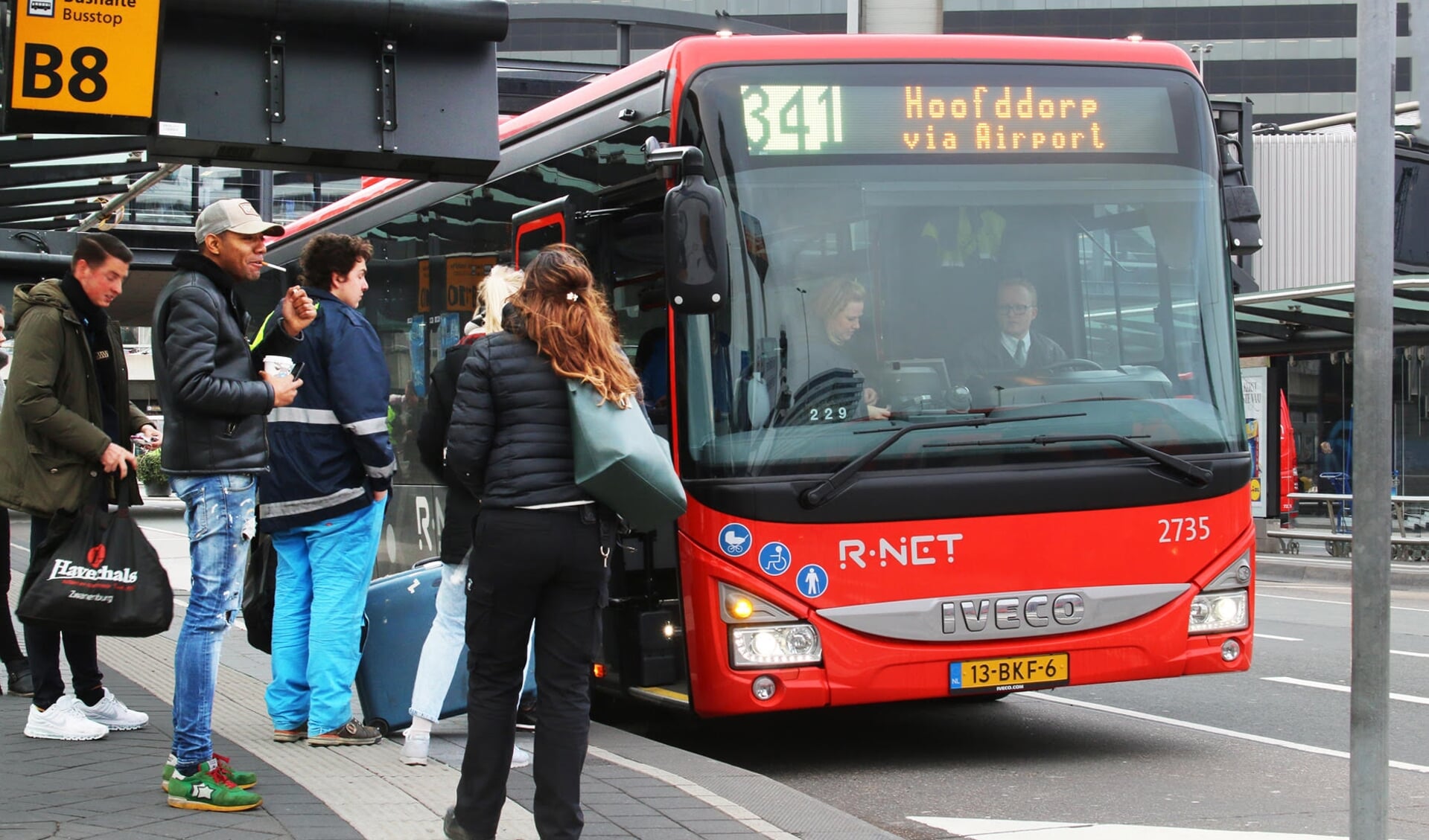R-Netbuslijn 341 is een snelle groeier, maar in Floriande is niet iedereen tevreden.