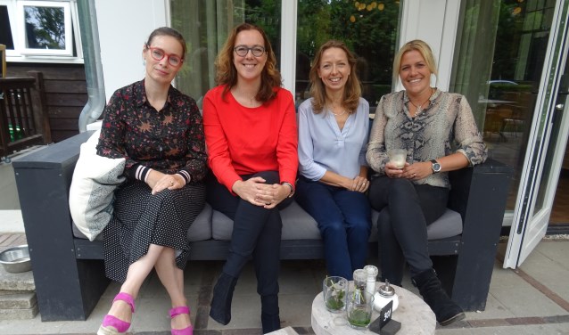De kerngroep van HB-Connect Heuvelrug: Jill Yohai, Ariadne Biessels, Inge Rozendaal en Joke van Grootveld.