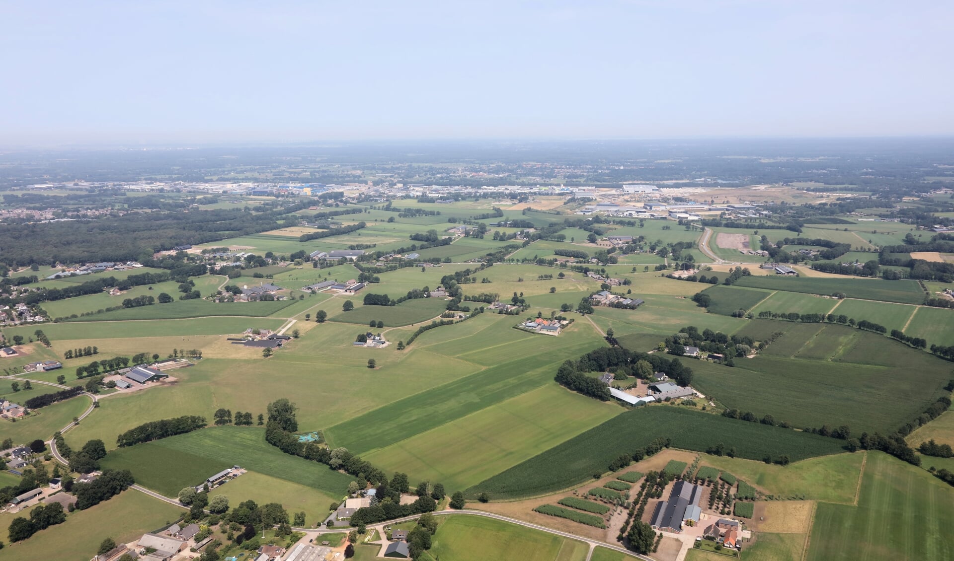 Luchtfoto van buitengebied in de gemeente Barneveld.