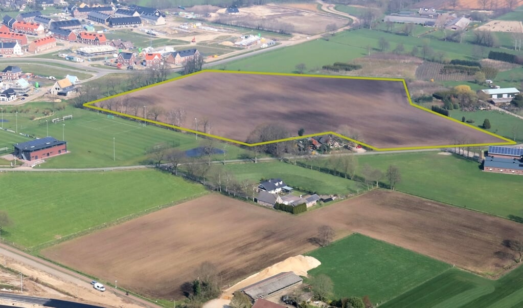 De beoogde nieuwe locatie van Oranjevereniging Voorthuizen, naast sportpark De Gelder, net ten zuiden van nieuwbouwwijk Holzenbosch.