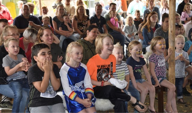 BOOM IN’ feest in het centrum van Putten, een initiatief van VVV Putten en Cultuurkust i.s.m. WCP.