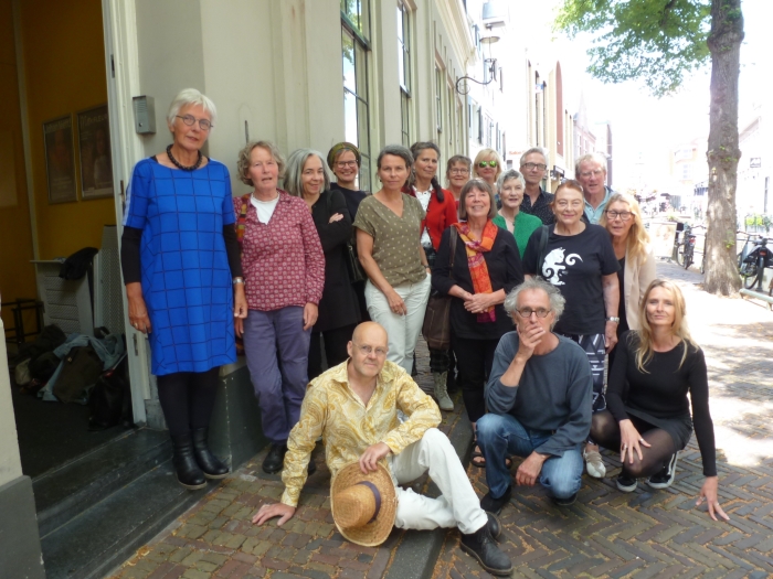 Kunstenaars van De Ploegh maken jubileumtentoonstelling in het Mondriaanhuis