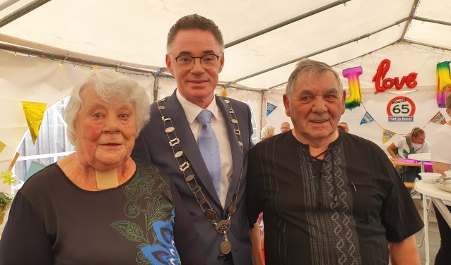 Het bezoek van burgemeester Isabella was een mooi cadeau.