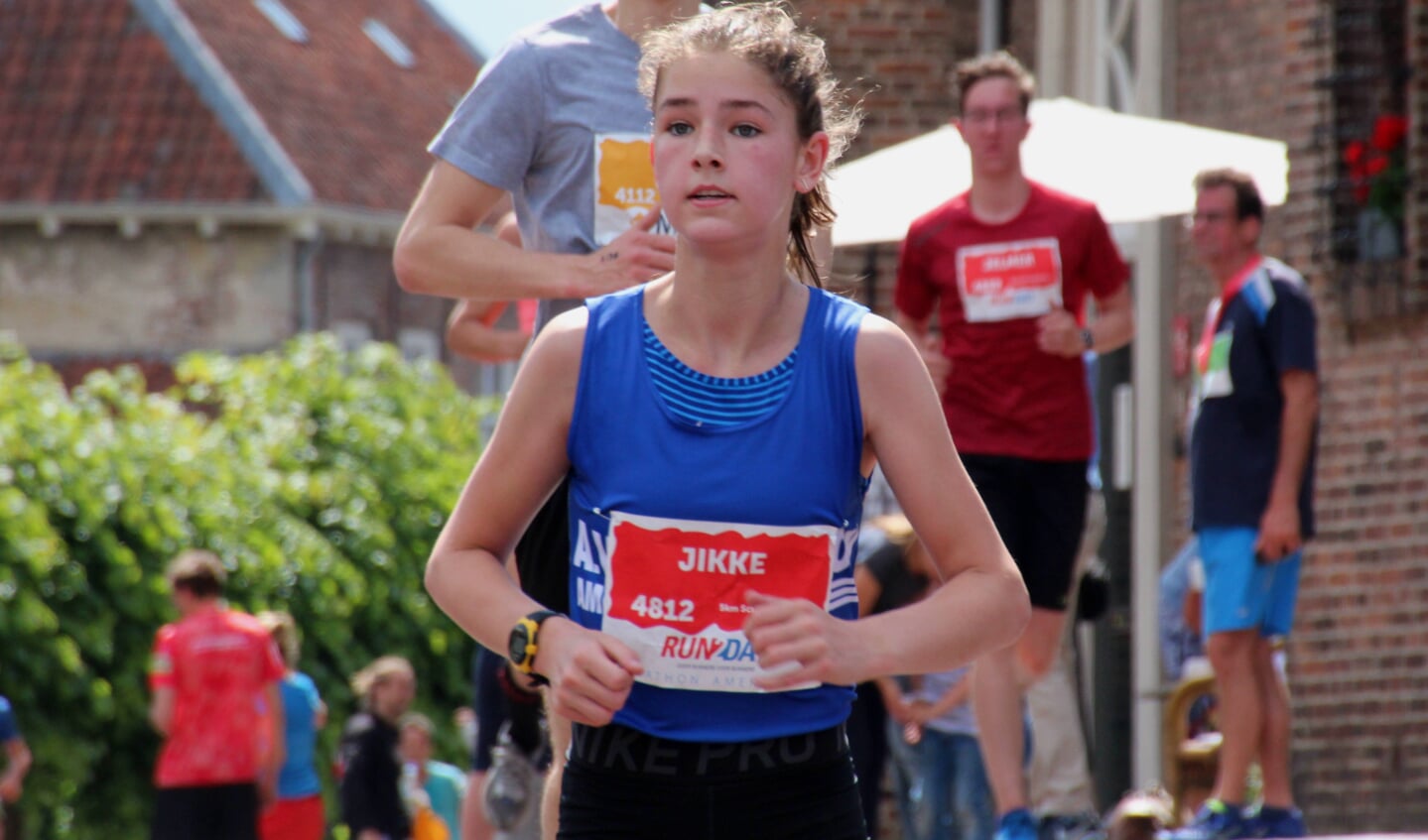 Jikke van der Ploeg (Nieuwe Eemland) werd derde overall tijdens MSA 5 kilometer.