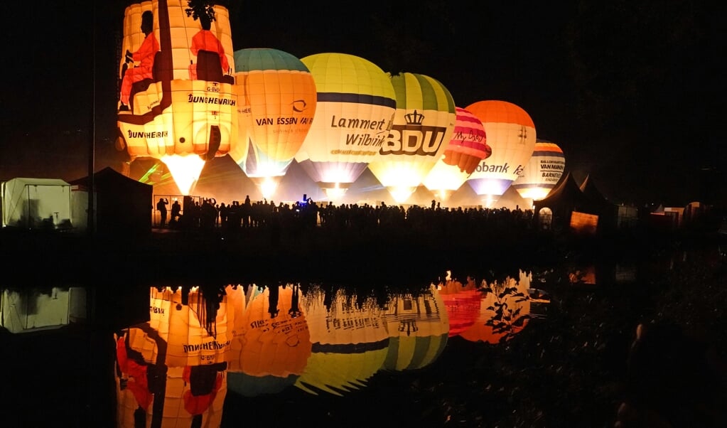 Bezoekers van Ballonfiësta Barneveld kunnen voortaan niet meer met contact geld betalen.