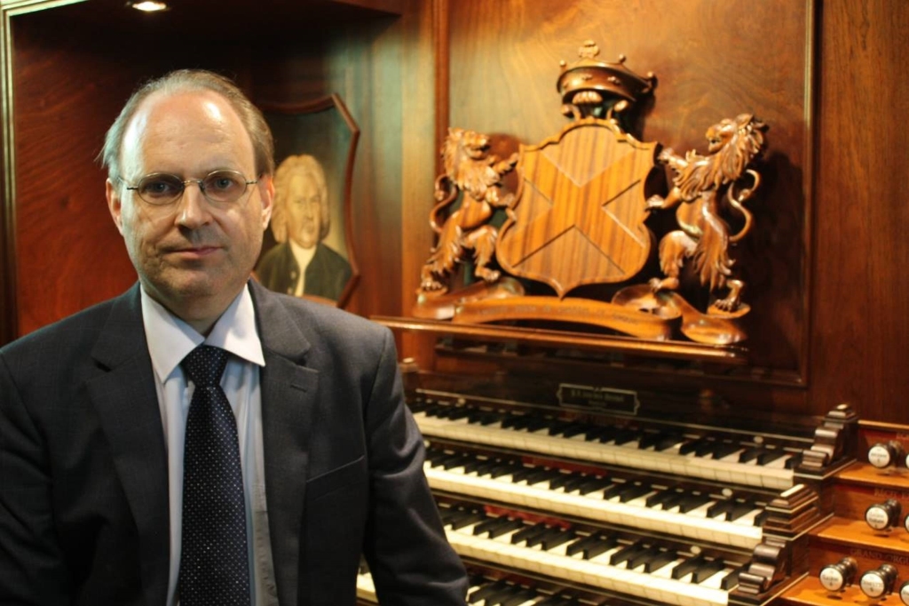 Organist Vincent de Vries