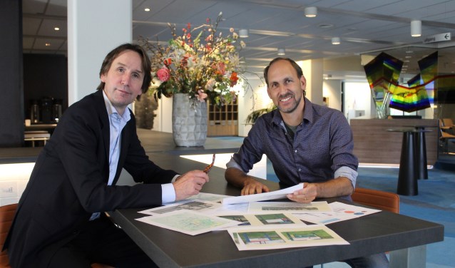 Wethouder Herbert Raat met Daniël Metz van Museum zonder Muren
