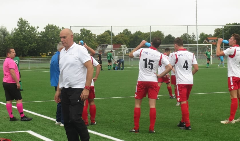 Pauze tijdens eerste oefenduel van Hardinxveld